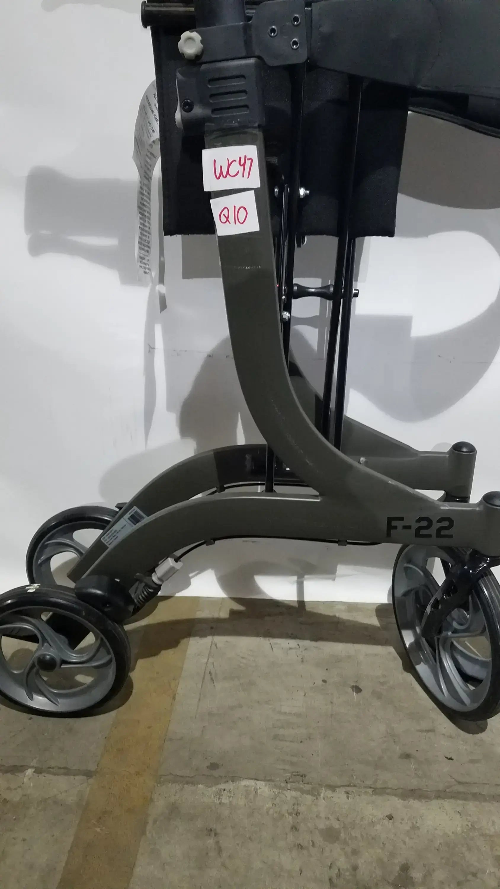 Reuse Medical Equipment Drive Medical Nitro Folding Rollator Walker - Black Frame with Padded Seat Walkers, second-hand product photo 19