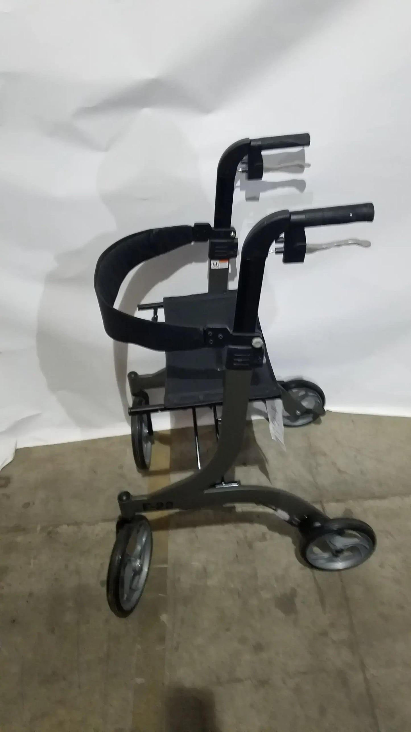 Reuse Medical Equipment Drive Medical Nitro Folding Rollator Walker - Black Frame with Padded Seat Walkers, second-hand product photo 7