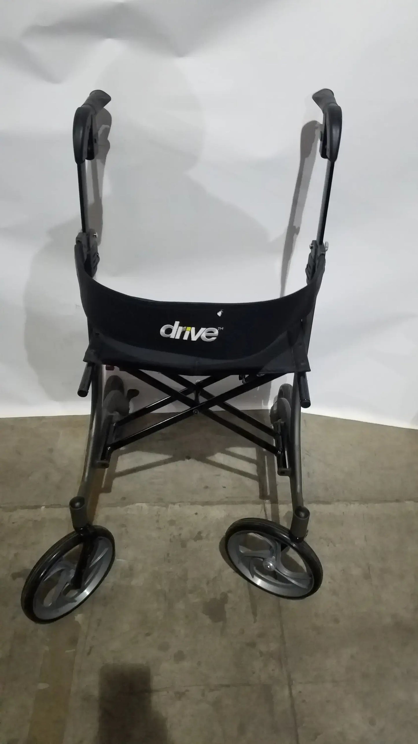Reuse Medical Equipment Drive Medical Nitro Folding Rollator Walker - Black Frame with Padded Seat Walkers, second-hand product photo 5