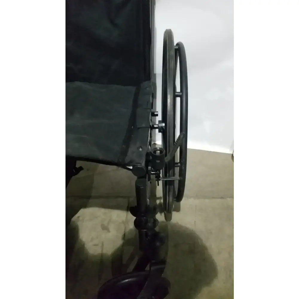 Reuse Medical Equipment Drive Medical Silver Sport 2 Folding Wheelchair Lightweight Black Seat Wheelchairs, second-hand product photo 8