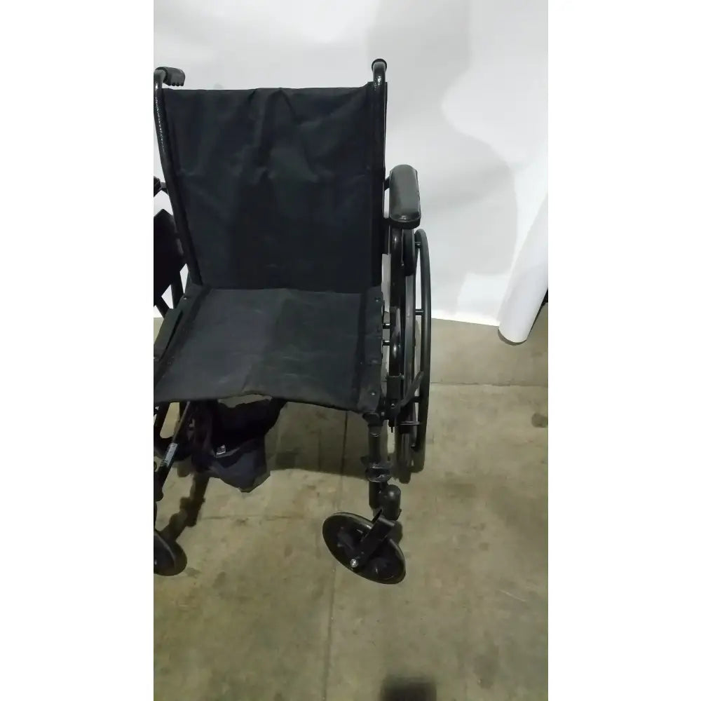 Reuse Medical Equipment Drive Medical Silver Sport 2 Folding Wheelchair Lightweight Black Seat Wheelchairs, second-hand product photo 10
