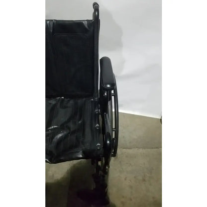 Reuse Medical Equipment Drive Medical Silver Sport 2 Folding Wheelchair Lightweight Black Cushion Seat Wheelchairs, second-hand product photo 10