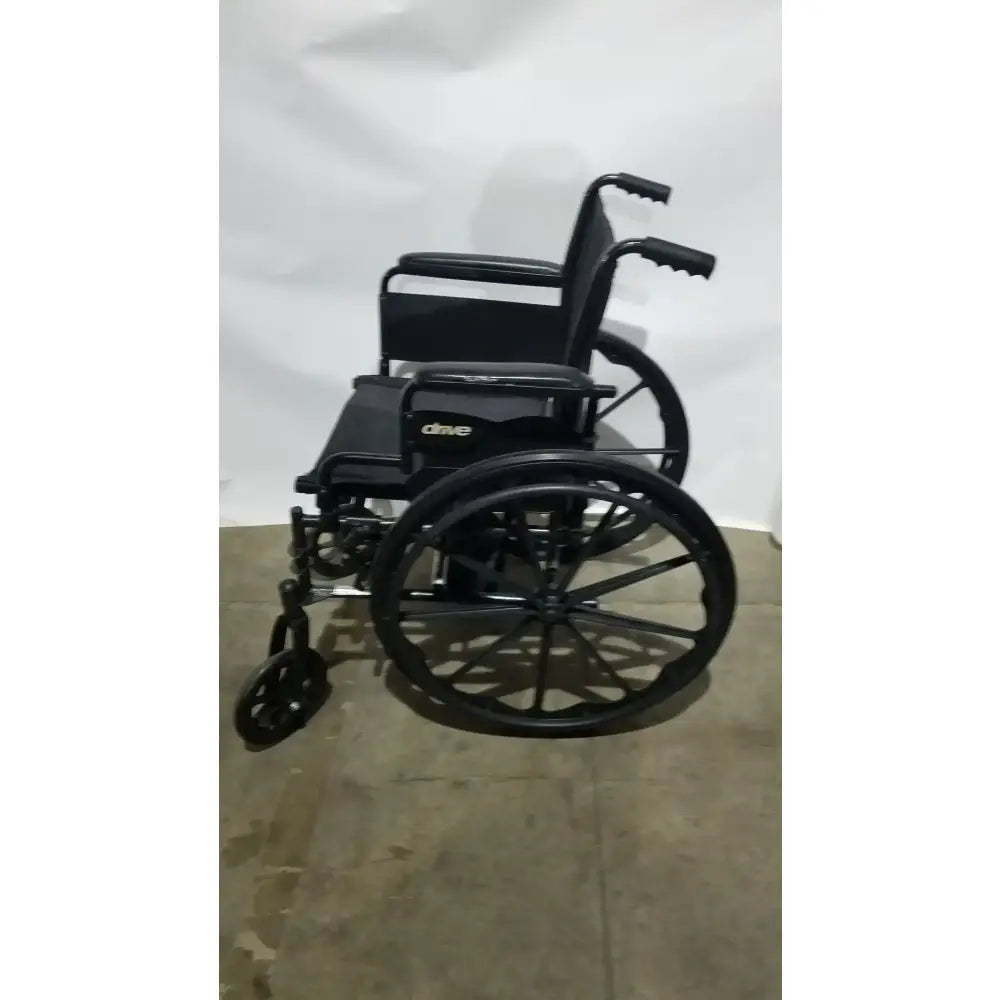 Reuse Medical Equipment Drive Medical Silver Sport 2 Folding Wheelchair Lightweight Black Seat Wheelchairs, second-hand product photo 11