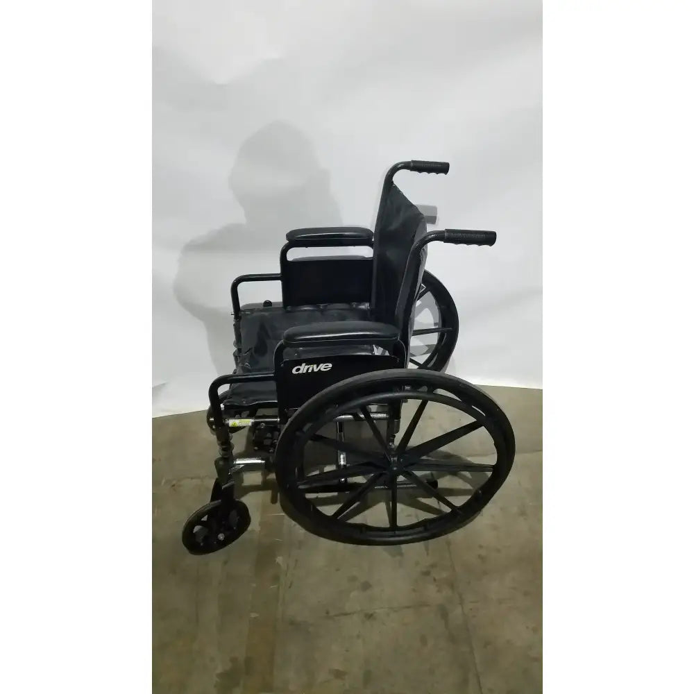 Reuse Medical Equipment Drive Medical Silver Sport 2 Folding Wheelchair Lightweight Black Cushion Seat Wheelchairs, second-hand product photo 16