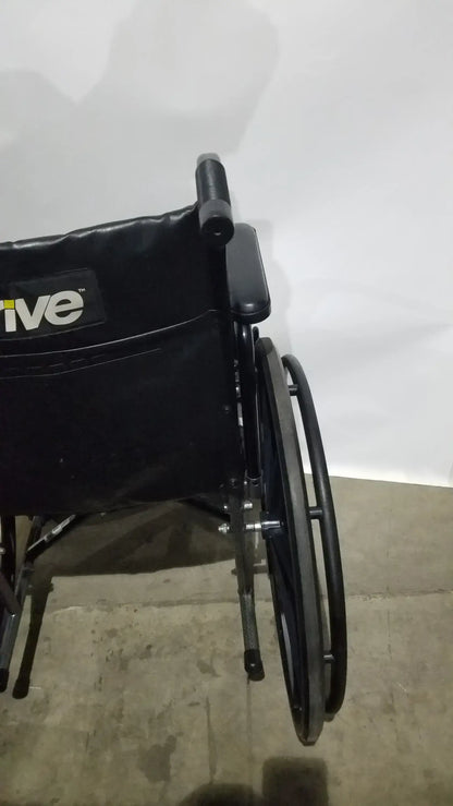 Reuse Medical Equipment Drive Medical Silver Sport 2 Folding Wheelchair Lightweight Black Cushion Seat Wheelchairs, second-hand product photo 20