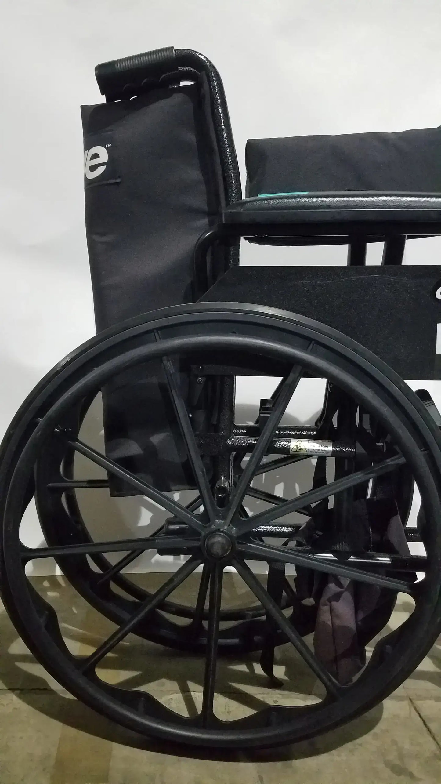 Reuse Medical Equipment Drive Medical Silver Sport 2 Folding Wheelchair Lightweight Black Seat Wheelchairs, second-hand product photo 16