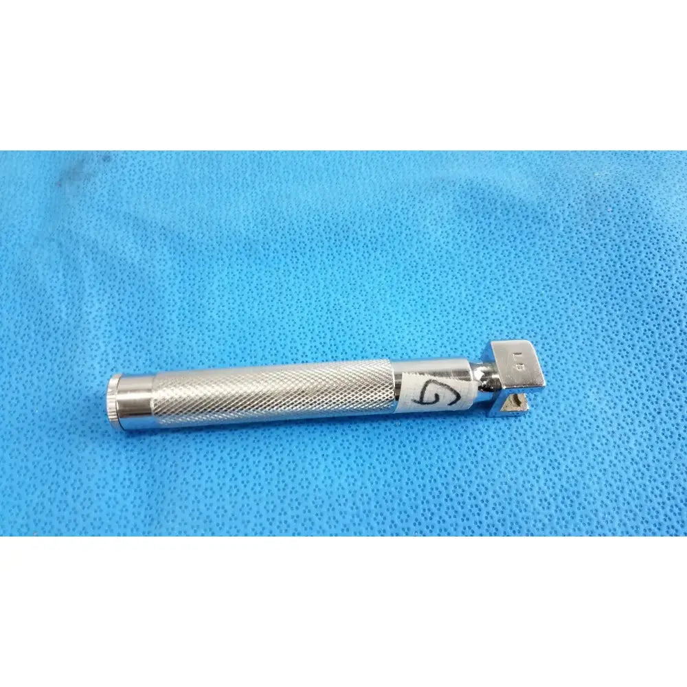 Reuse Medical DUPACO Fiberoptic Laryngoscope Handle – Medical Equipment Laryngoscopes, second-hand product photo 1