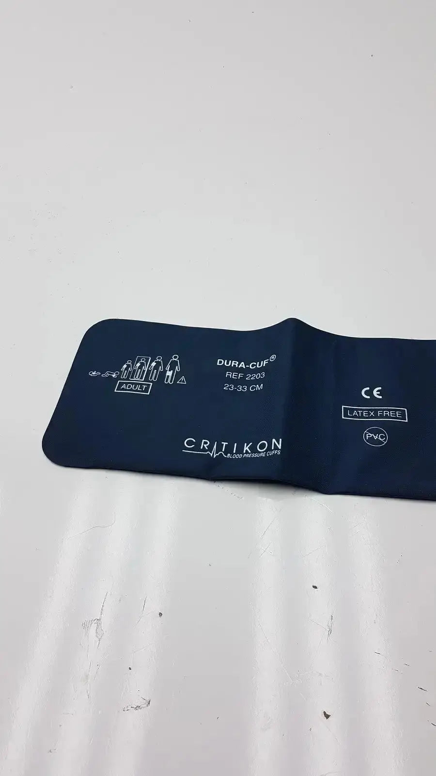 Critikon Dura-Cuf Crtikon BP Cuff Ref 2203 Range 23-33 cm Blood Pressure Cuff, second-hand product photo 1