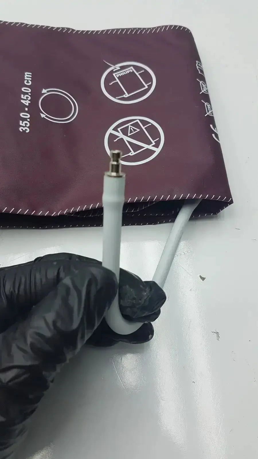Critikon Dura Cuff Critikon Blood Pressure Cuff Model 2204 Blood Pressure Cuff, second-hand product photo 7