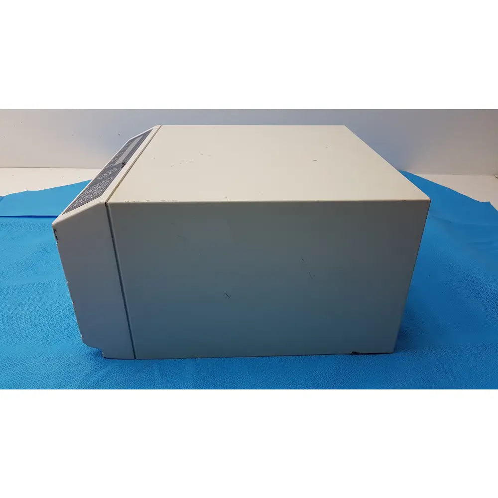 Dynatech Laboratories MRX Microplate Reader S/N 1CXA0957 - Microplate Reader