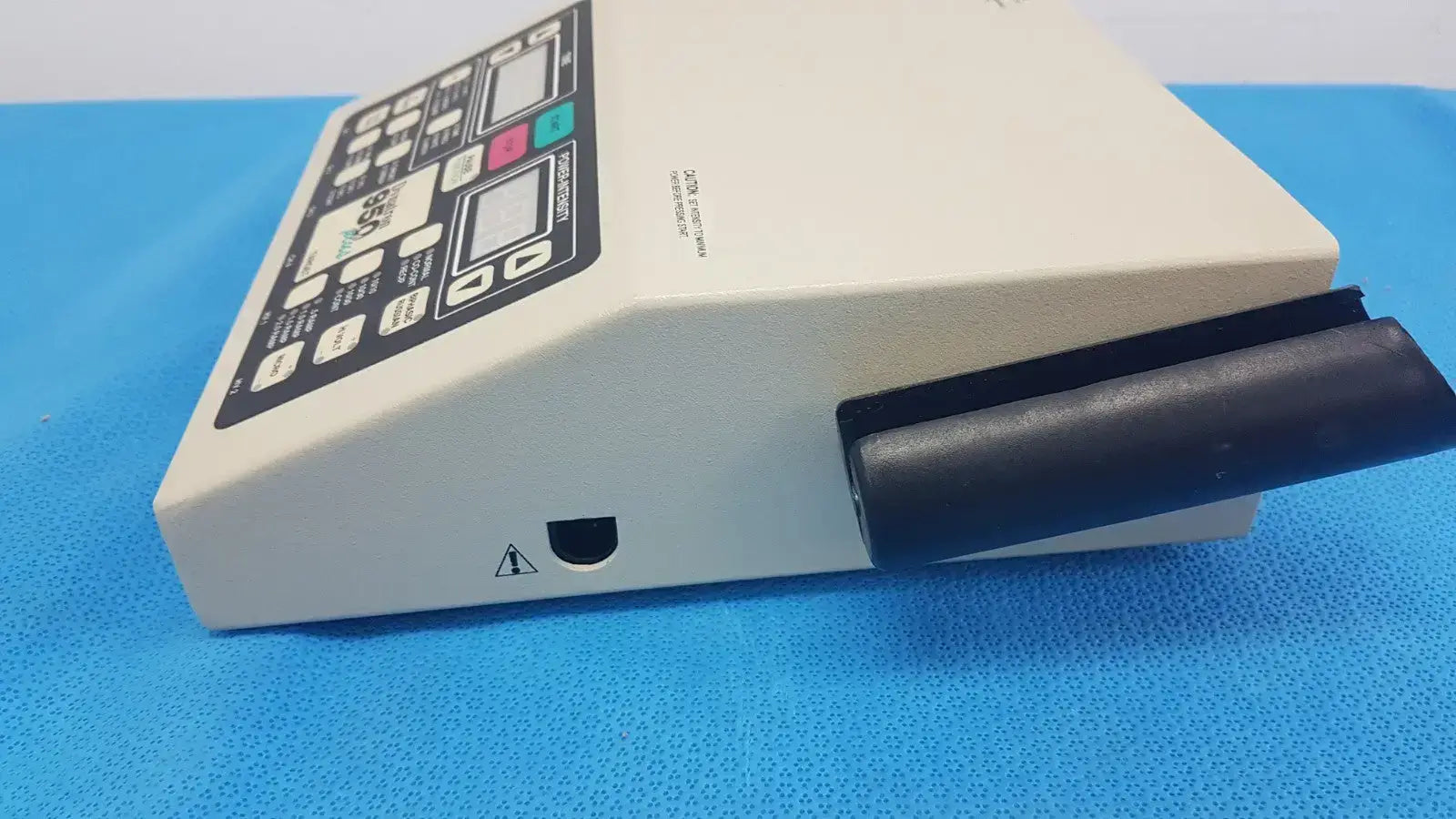 Dynatronics Dynatron Dynatronics 950 Plus Ultrasound System – Therapeutic Medical Device Ultrasound Therapy System, second-hand product photo 10