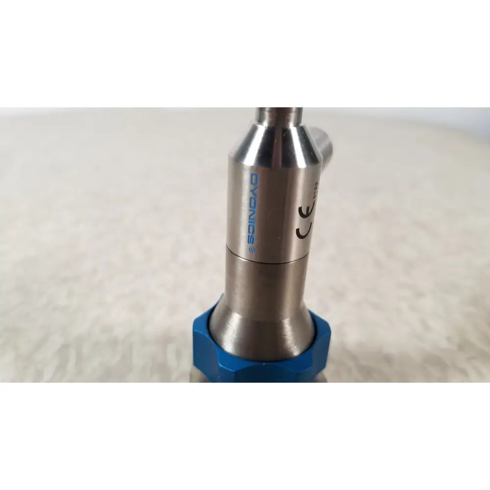 Dyonics 30 degree sn hr 268768 silver metallic cylindrical medical tool with blue hexagonal base reusable certified ce