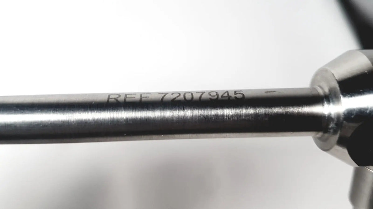 Silver metallic cylindrical dyonics autoclave ref 7207945 rod for reuse medical 30 degree laparoscope instrument