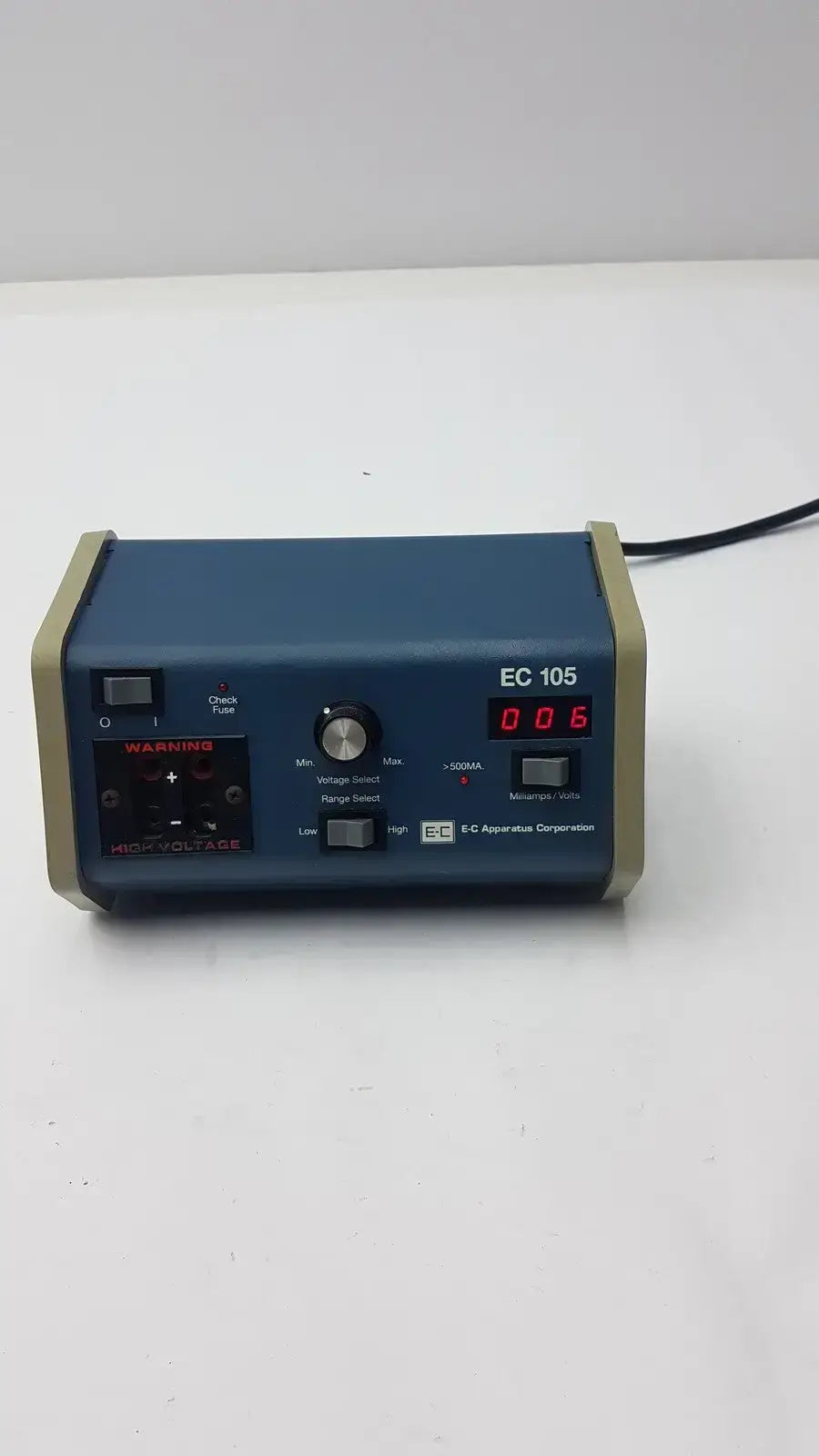 E-C Apparatus Corporation Electrophoresis Power Supply EC150 Electrophoresis Power Supply, second-hand product photo 2