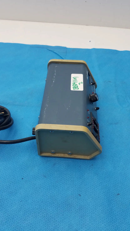 E-C Apparatus EC-105 Electrophoresis Power Supply Electrophoresis Power Supply, second-hand product photo 6