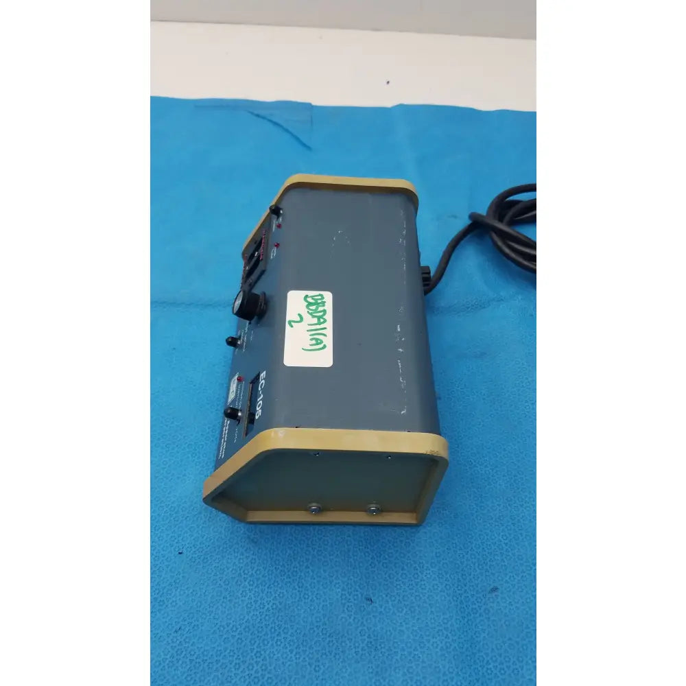 E-C Apparatus EC-105 Electrophoresis Power Supply Electrophoresis Power Supply, second-hand product photo 12