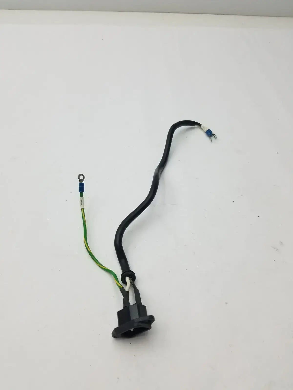 3M E119932 AWM 2464 3 Pin Male Wire Connector Cable Wire Connector Cable, second-hand product photo 1