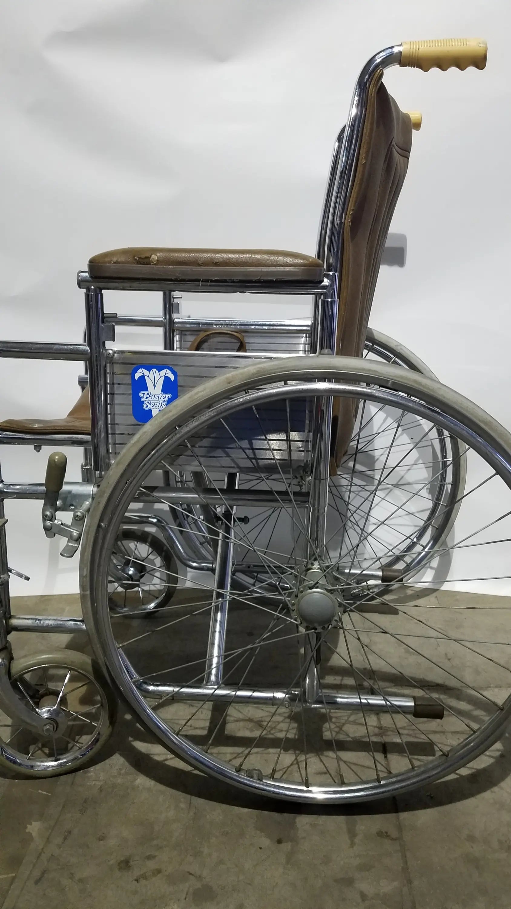 Reuse Medical Equipment Easter Seals Folding Manual Wheelchair Wheelchairs, second-hand product photo 10