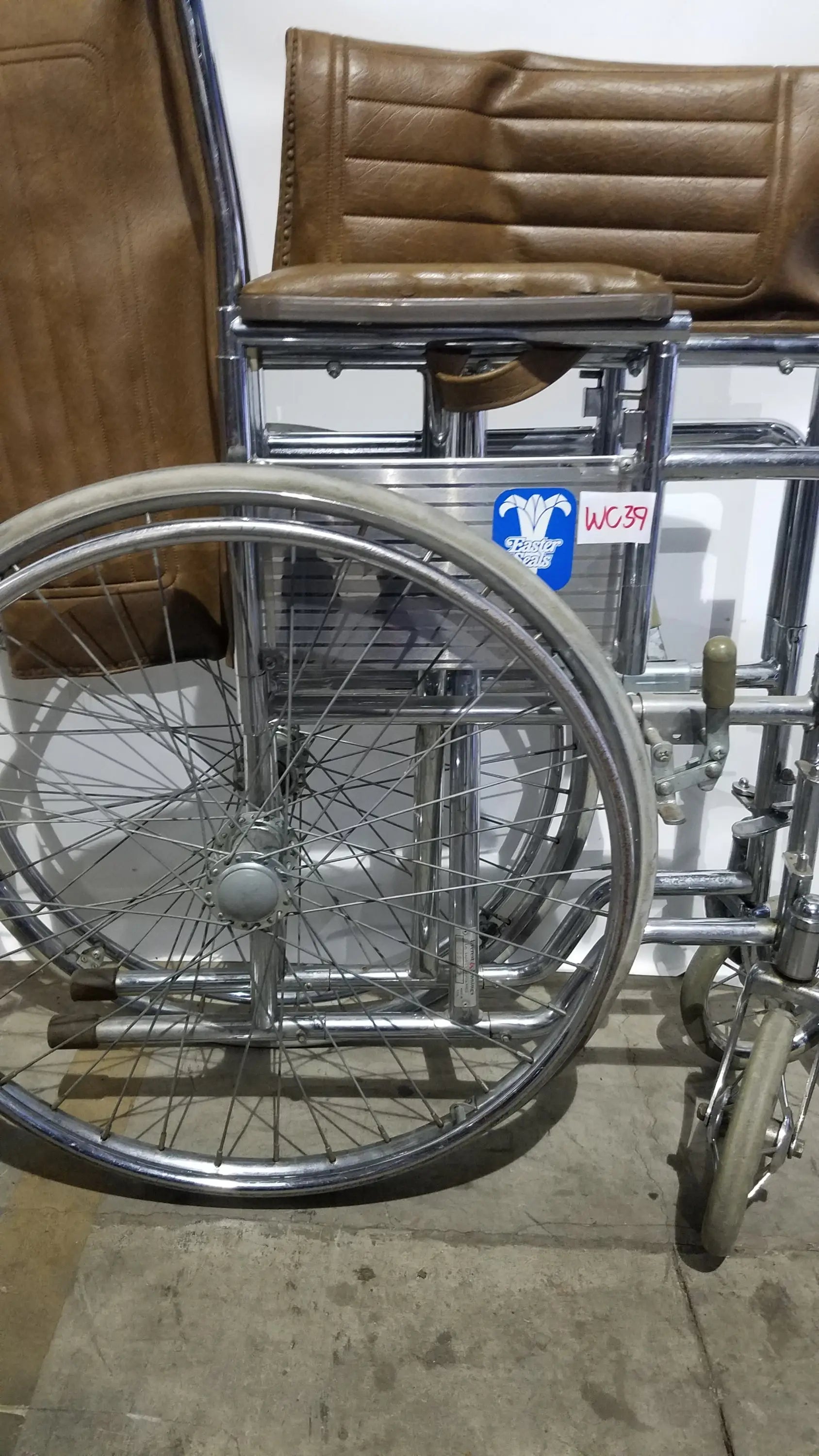 Reuse Medical Equipment Easter Seals Folding Manual Wheelchair Wheelchairs, second-hand product photo 25