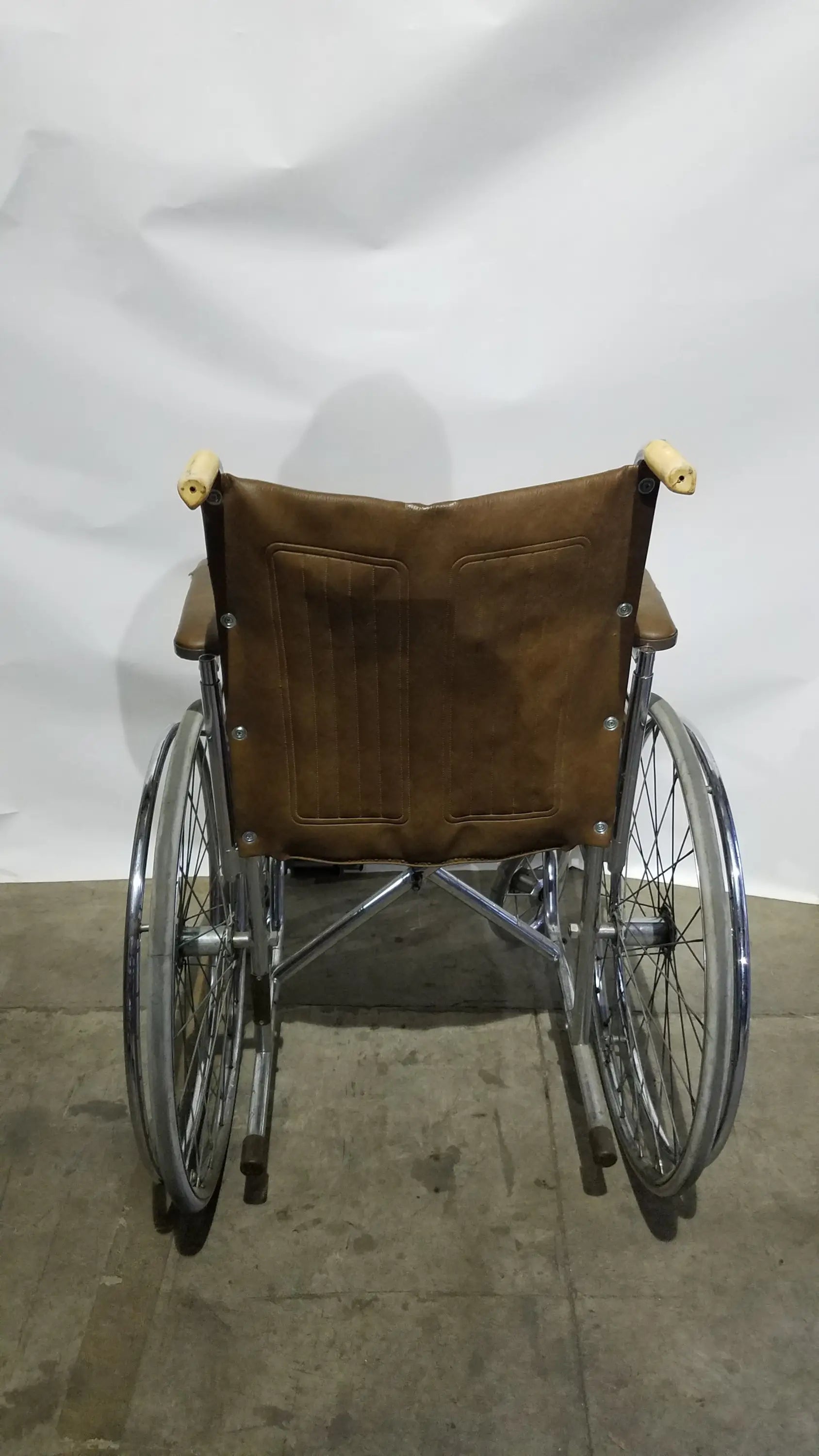 Reuse Medical Equipment Easter Seals Folding Manual Wheelchair Wheelchairs, second-hand product photo 3