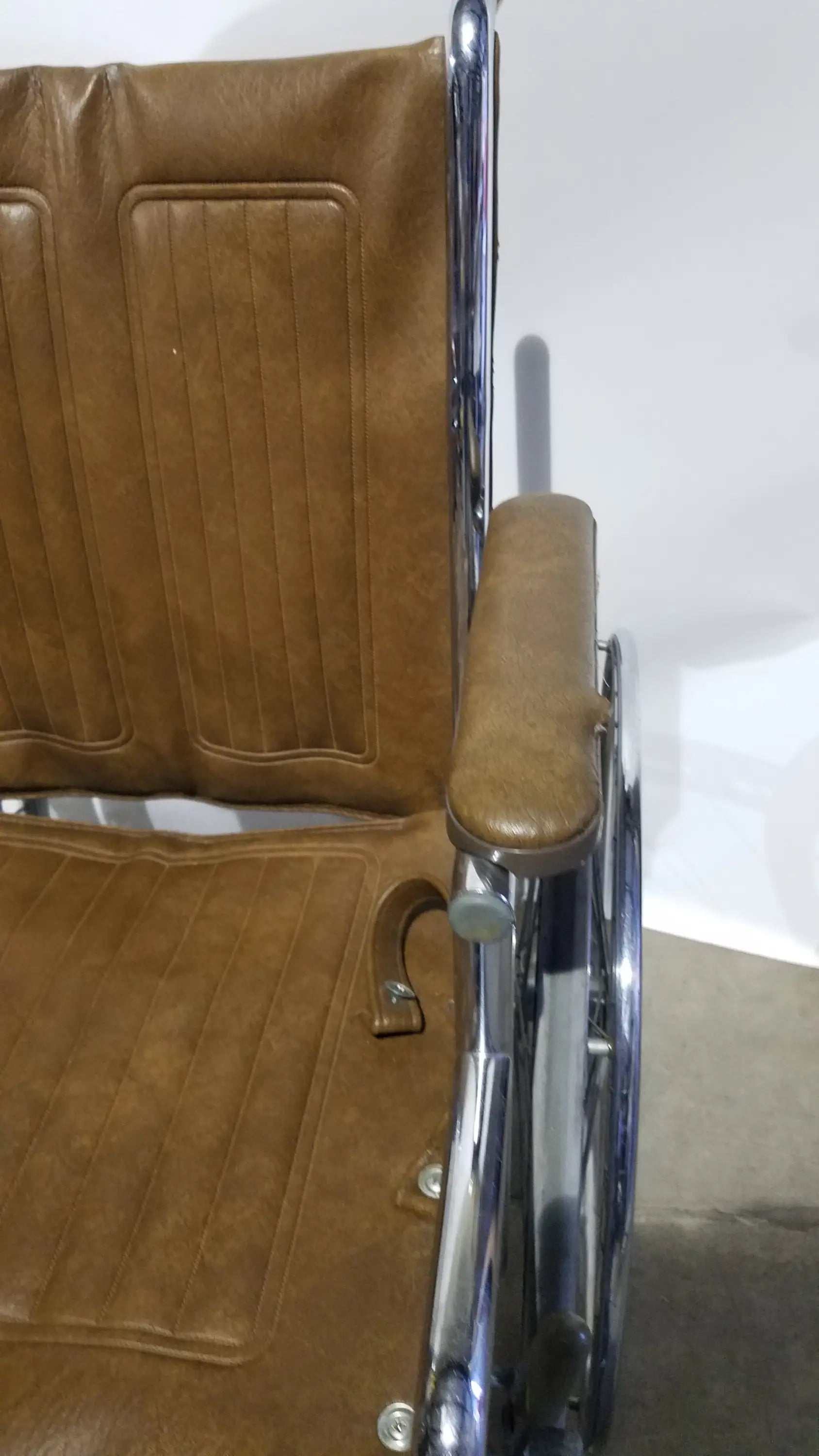 Reuse Medical Equipment Easter Seals Folding Manual Wheelchair Wheelchairs, second-hand product photo 14