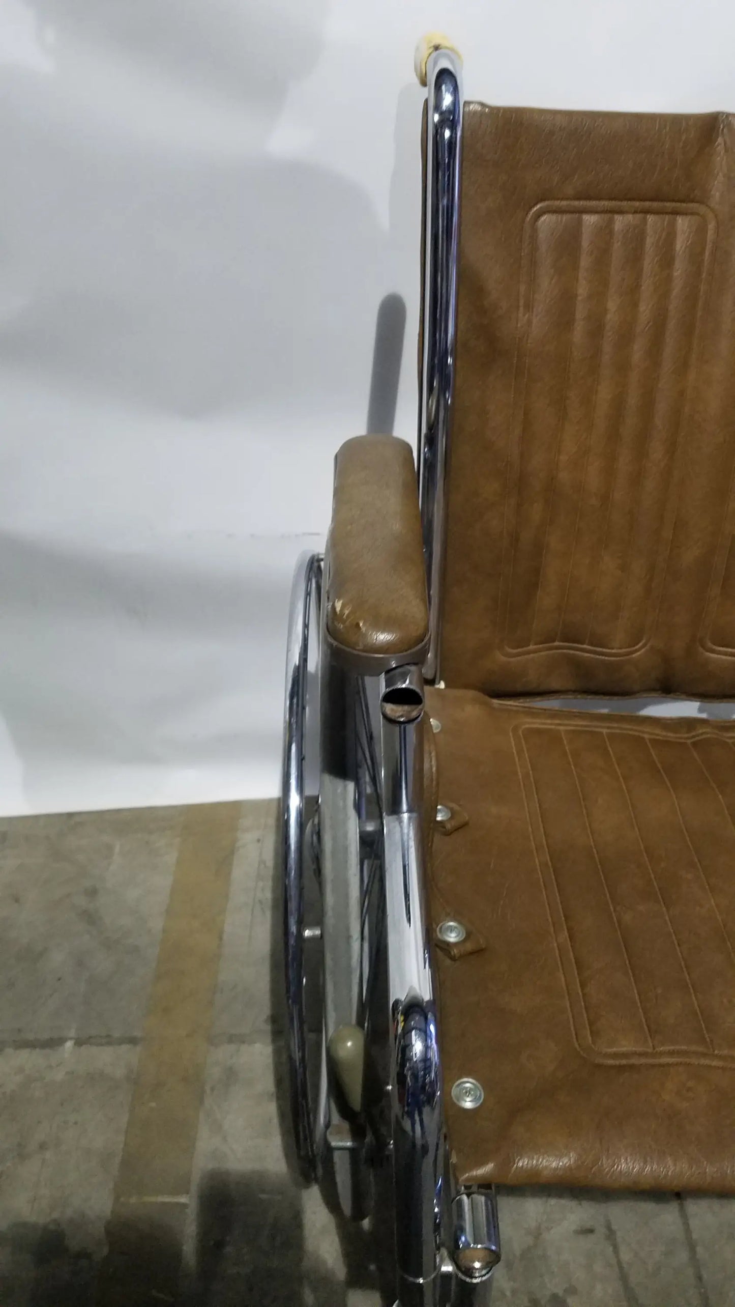 Reuse Medical Equipment Easter Seals Folding Manual Wheelchair Wheelchairs, second-hand product photo 18