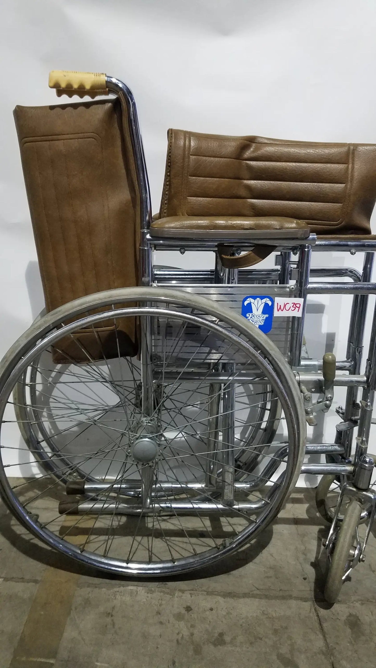 Reuse Medical Equipment Easter Seals Folding Manual Wheelchair Wheelchairs, second-hand product photo 23