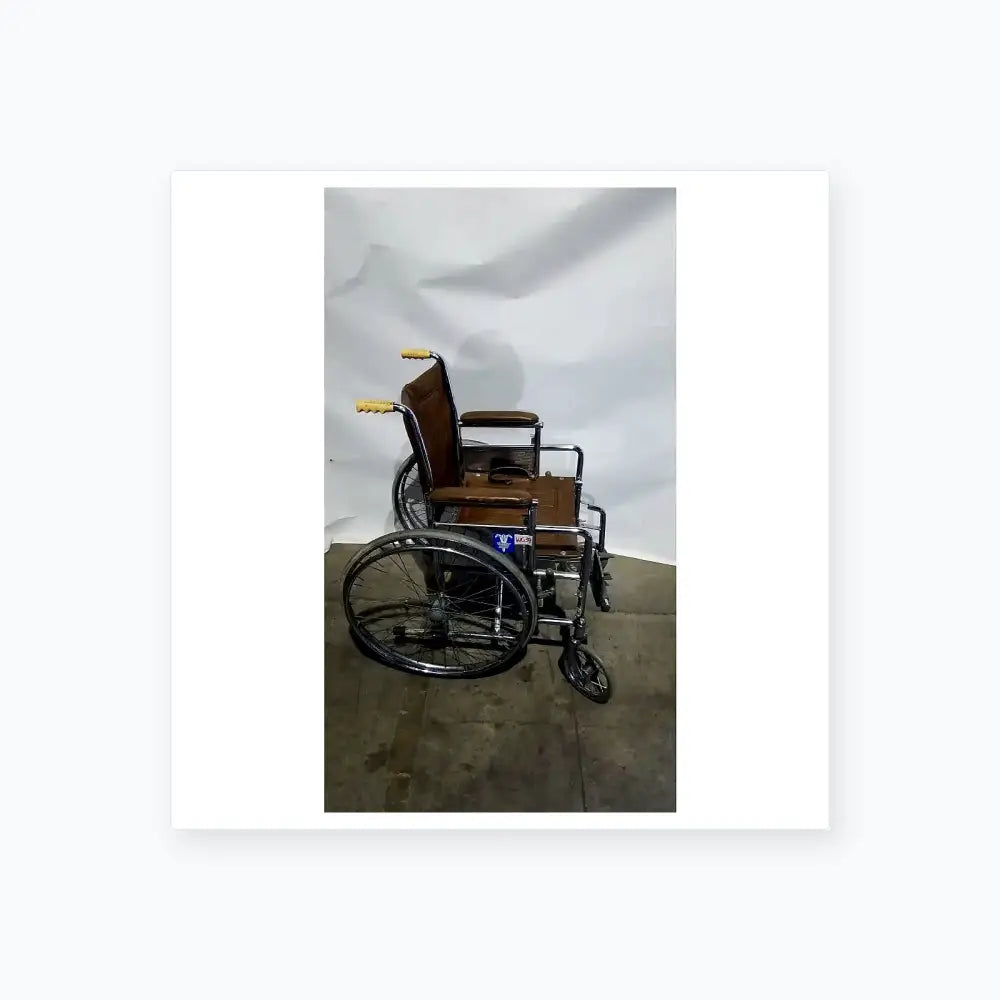 Reuse Medical Equipment Easter Seals Folding Manual Wheelchair Wheelchairs, second-hand product photo 1