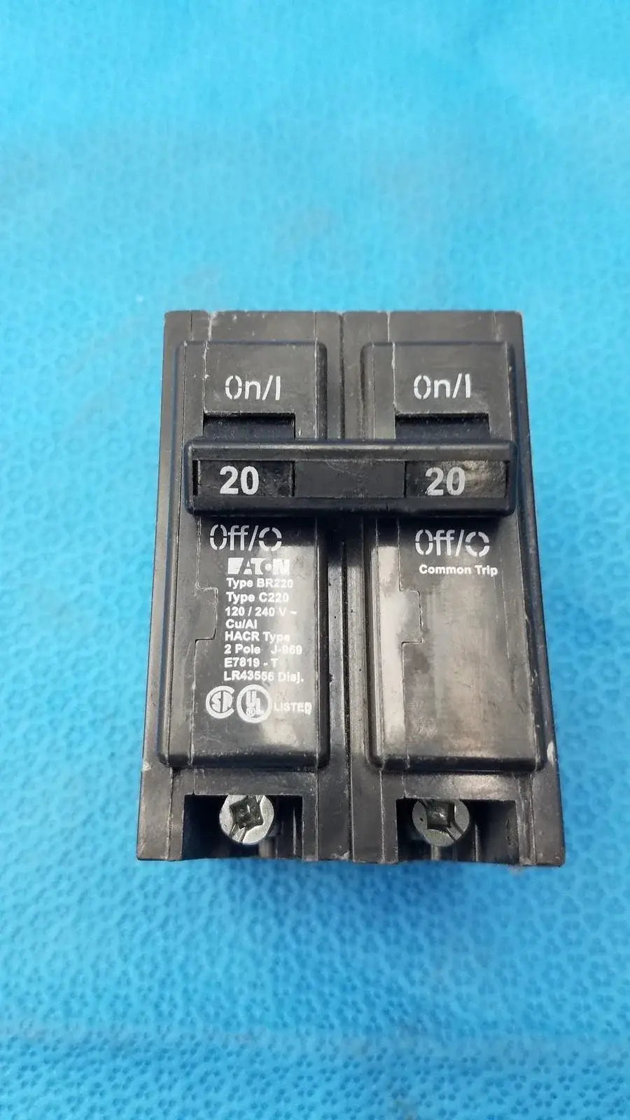 Reuse Medical Eaton BR220 2-Pole Type BR 20 Amp Circuit Breaker Circuit Breakers, as-is (for parts) product photo 4