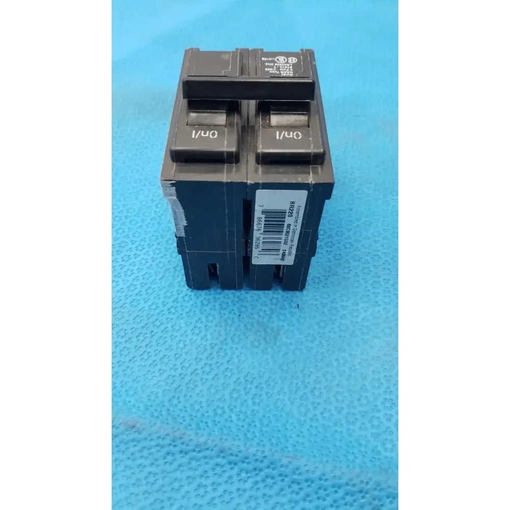 Reuse Medical Eaton BR220 2-Pole Type BR 20 Amp Circuit Breaker Circuit Breakers, as-is (for parts) product photo 10