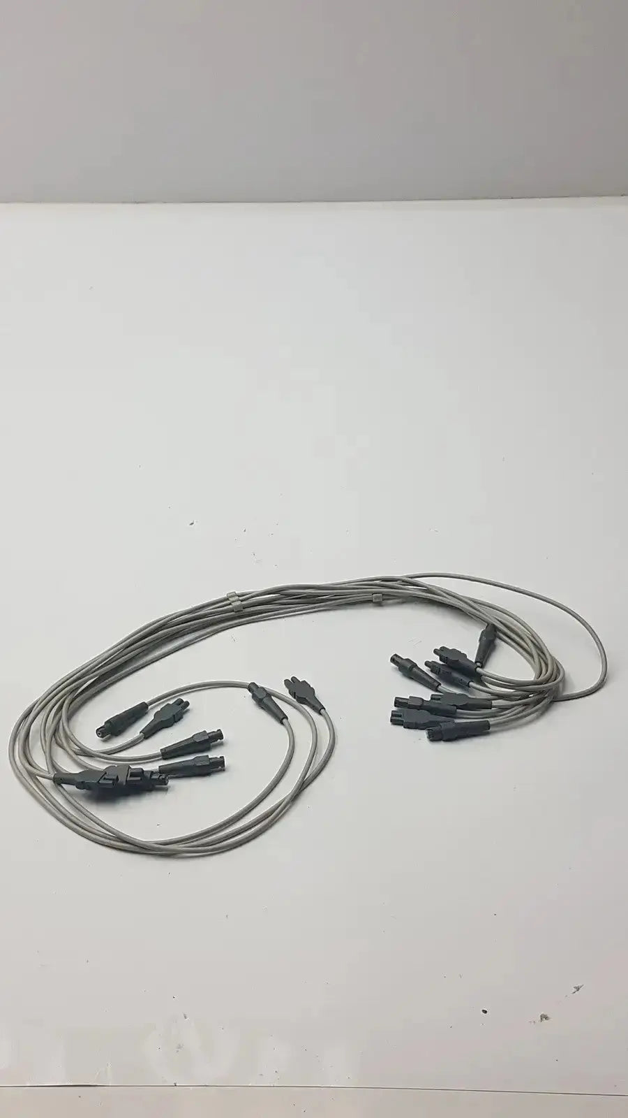 Generic ECG Vital Signs Diagnostic Cardiology Universal Leadwire Set Cable ECG Leadwire Cable, second-hand product photo 1