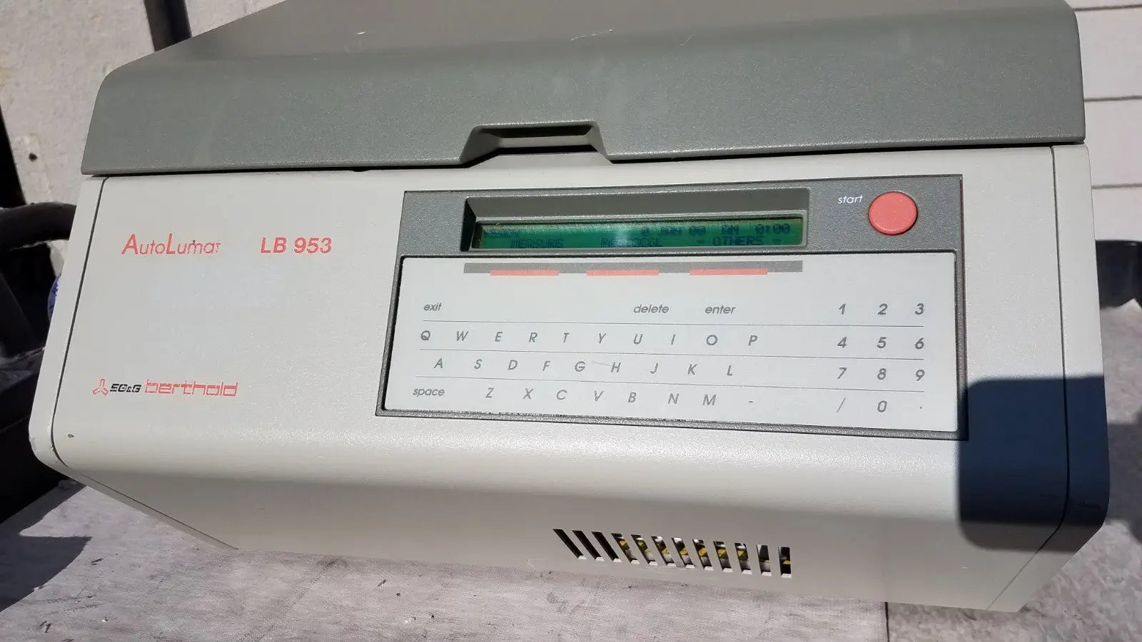 Reuse Medical EG&G Berthold Autolumat LB 953 Multi-Tube Luminometer Luminometers, second-hand product photo 1