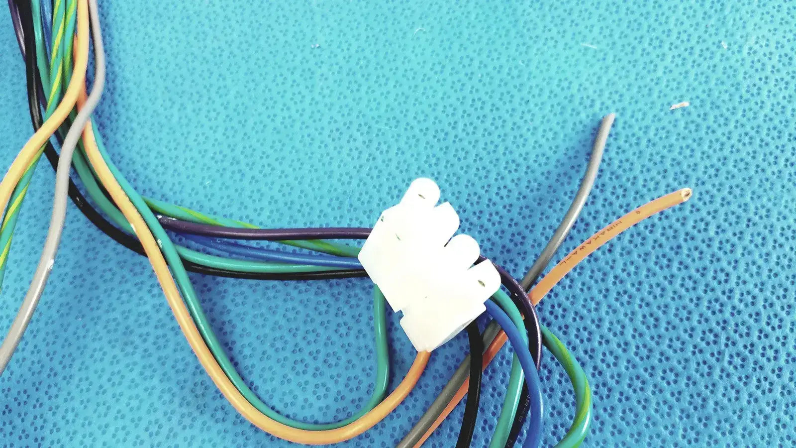 Generic Electrical Harness Cable with Multi-Pin Connectors - MPP 4.7K630V Cable Harness, second-hand product photo 10