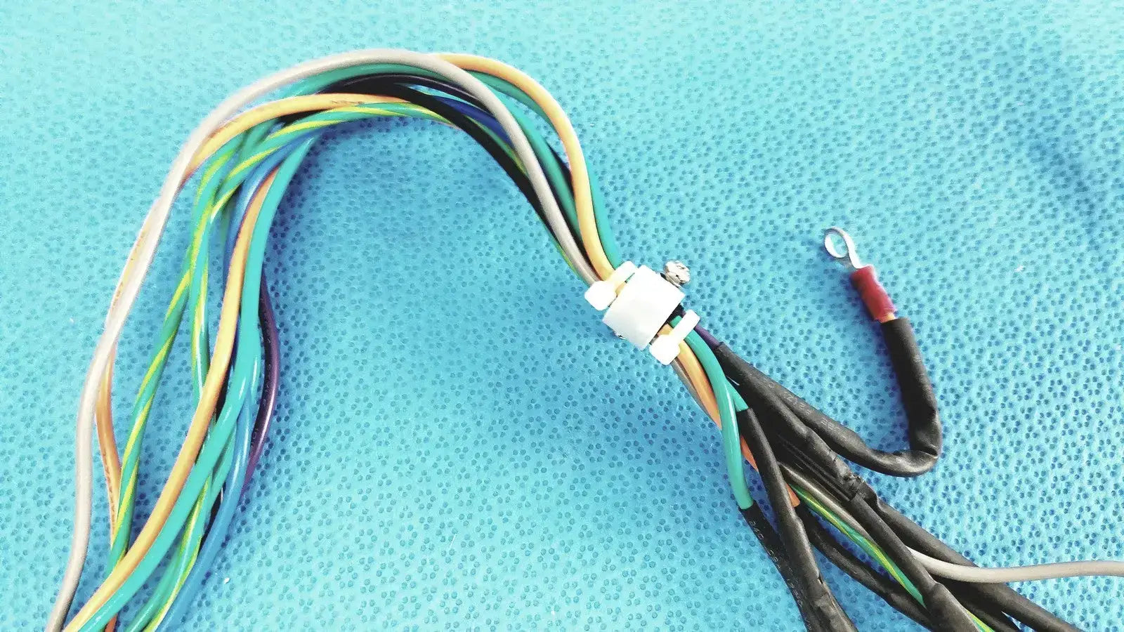 Generic Electrical Harness Cable with Multi-Pin Connectors - MPP 4.7K630V Cable Harness, second-hand product photo 5