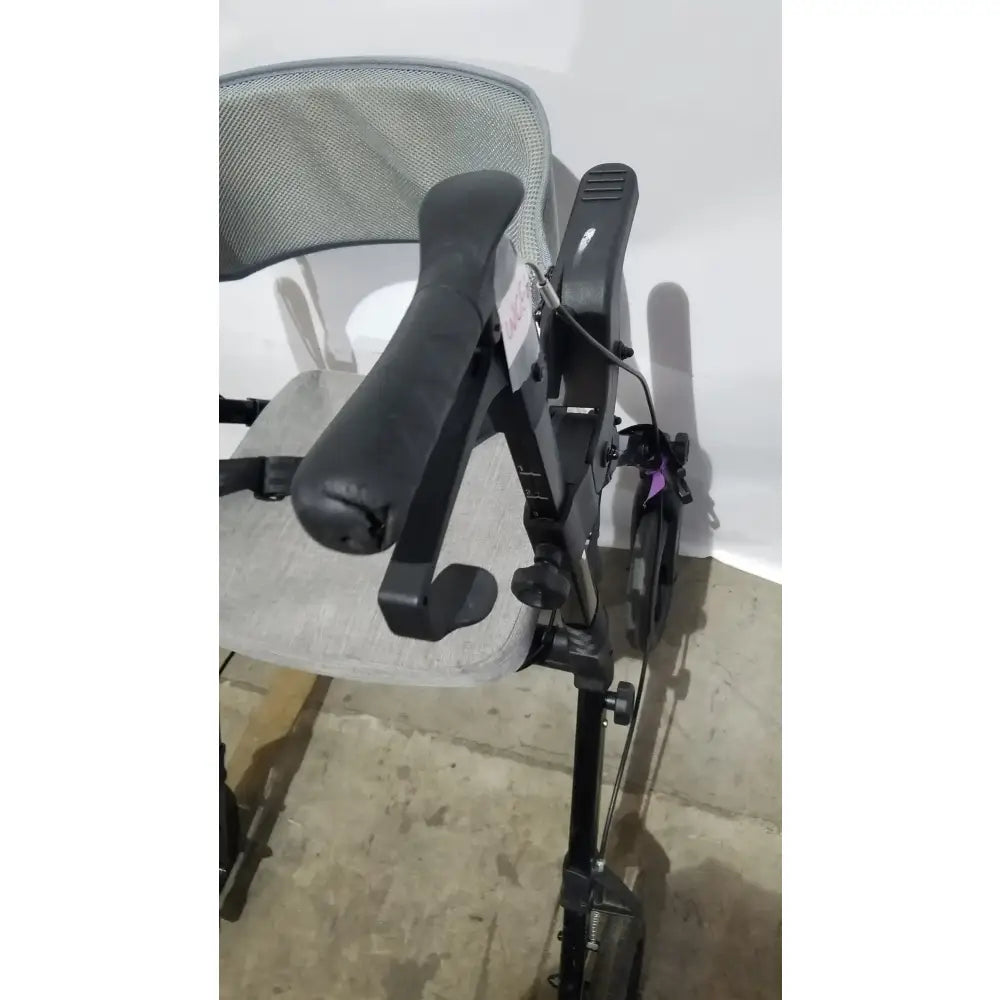 Reuse Medical Equipment ELENKER 2-in-1 Folding Rollator Walker & Transport Chair - SILVER Mobility Seat Walkers, second-hand product photo 8