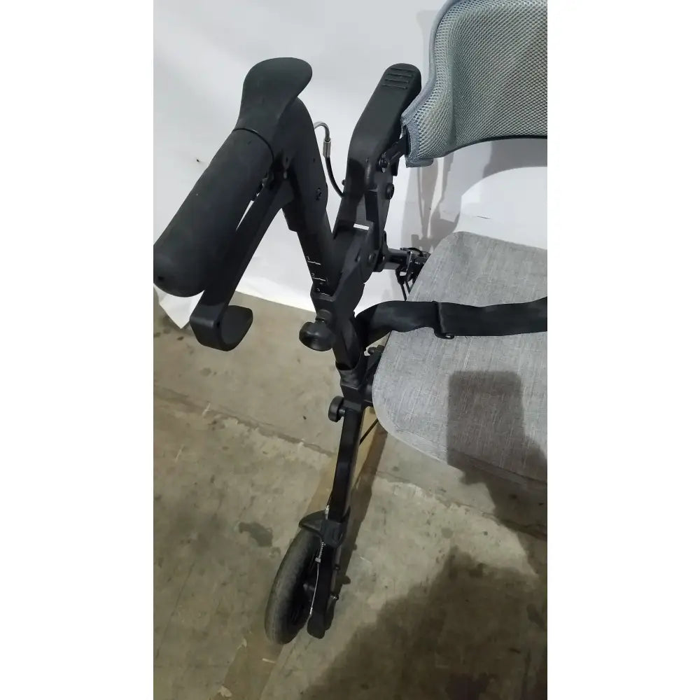 Reuse Medical Equipment ELENKER 2-in-1 Folding Rollator Walker & Transport Chair - SILVER Mobility Seat Walkers, second-hand product photo 5
