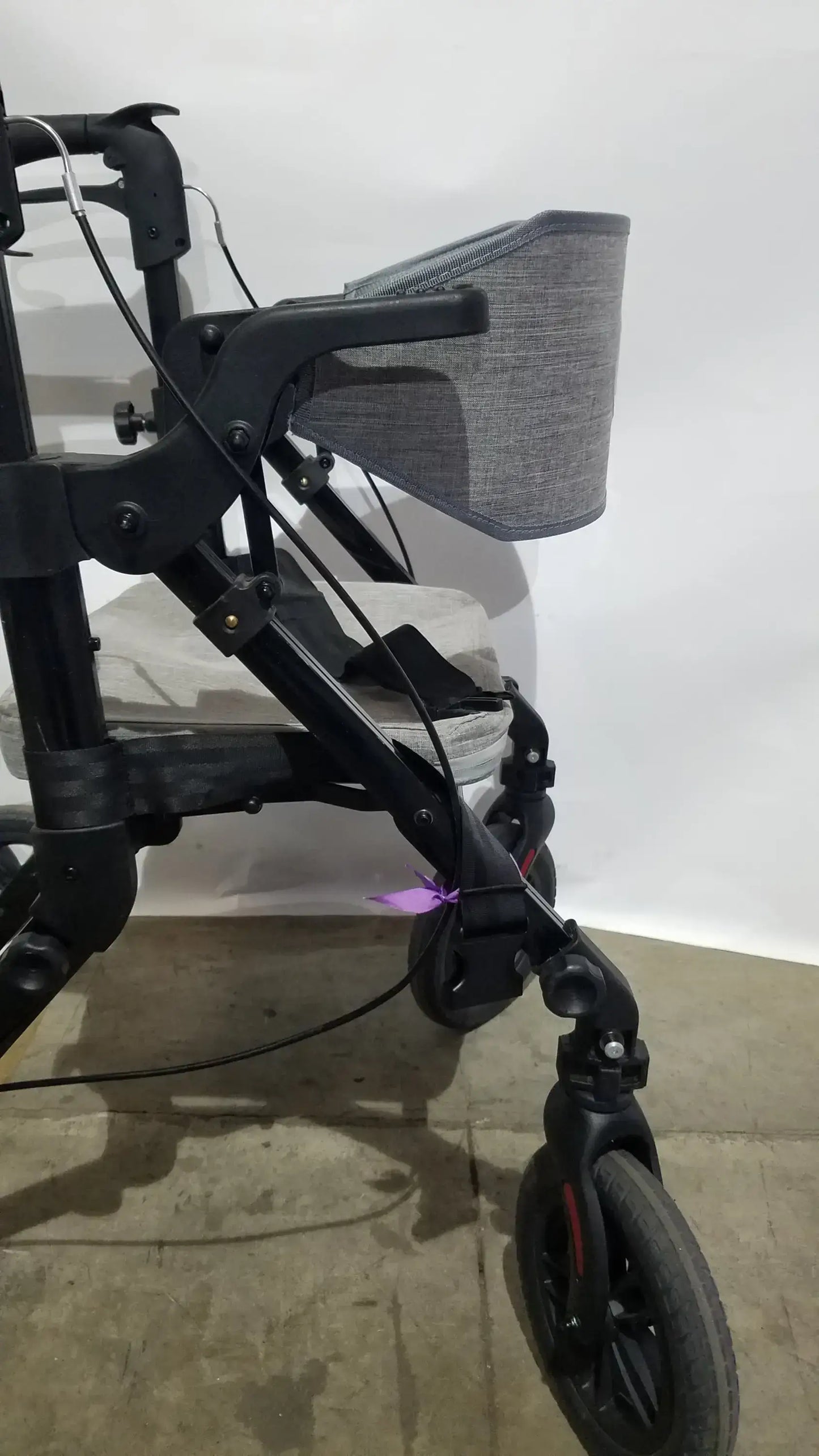 Reuse Medical Equipment ELENKER 2-in-1 Folding Rollator Walker & Transport Chair - SILVER Mobility Seat Walkers, second-hand product photo 12