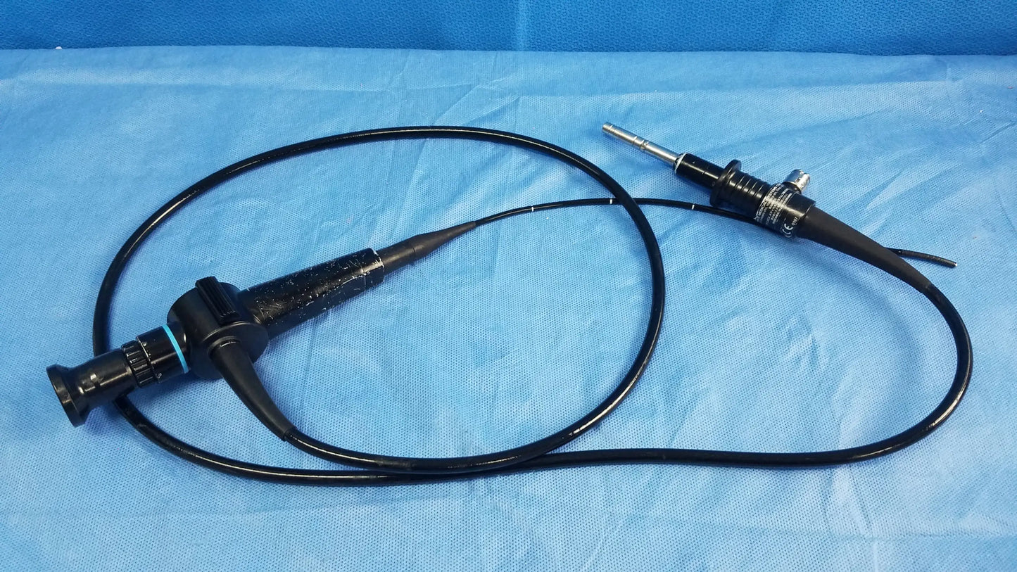 Black en f p4 endoscope rhino-laryngoscope fiberscope with flexible fiber optic cable and textured metallic grip section