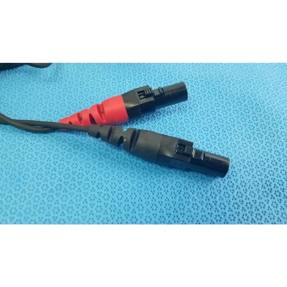 Ensite x ep d-ens-l/r-ddy-cbl catheter connector cable with black and red textured plastic xlr audio connectors for medical equipment reuse