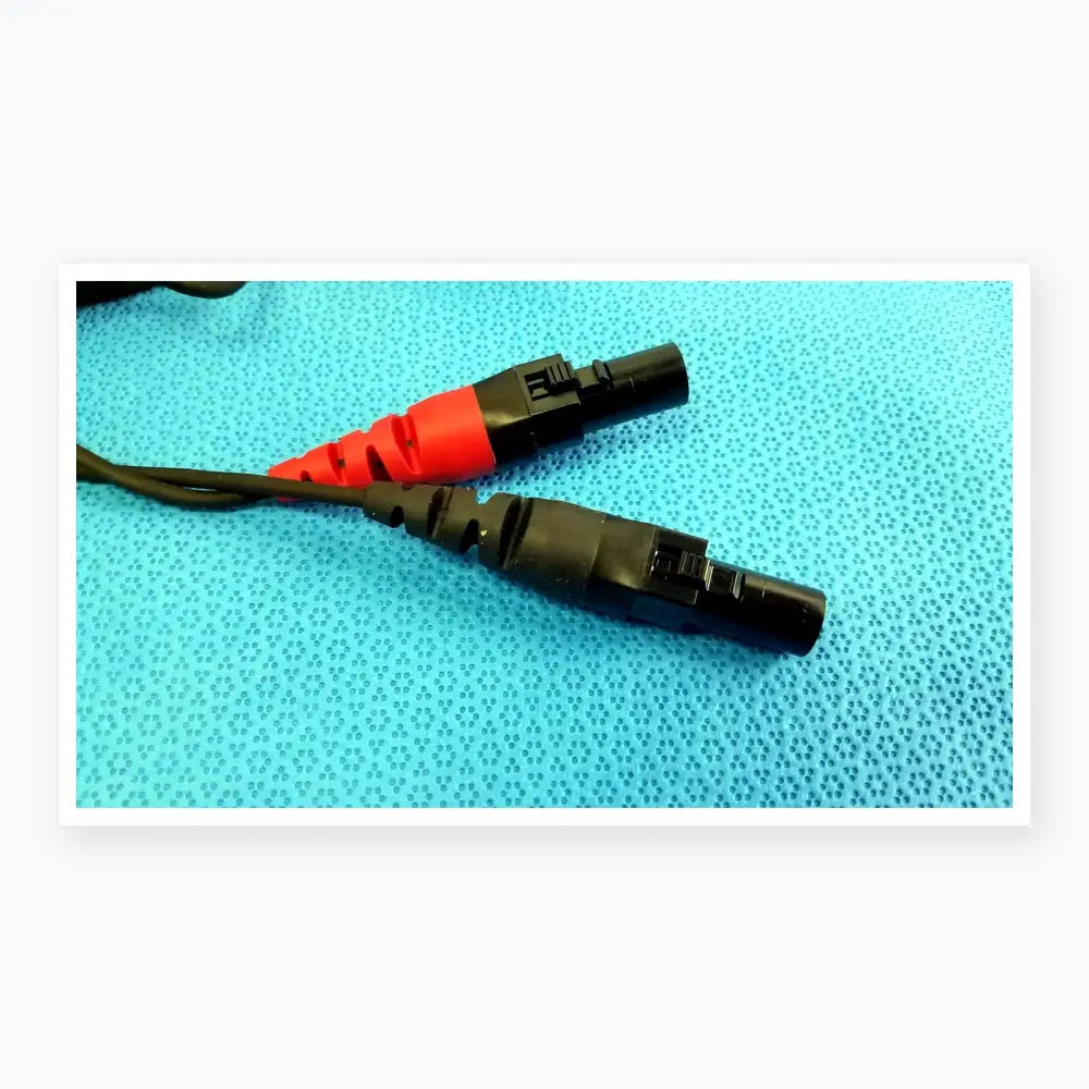 Ensite x ep d-ens-l/r-ddy-cbl catheter connector cable with black and red textured plastic xlr audio connectors for medical equipment reuse