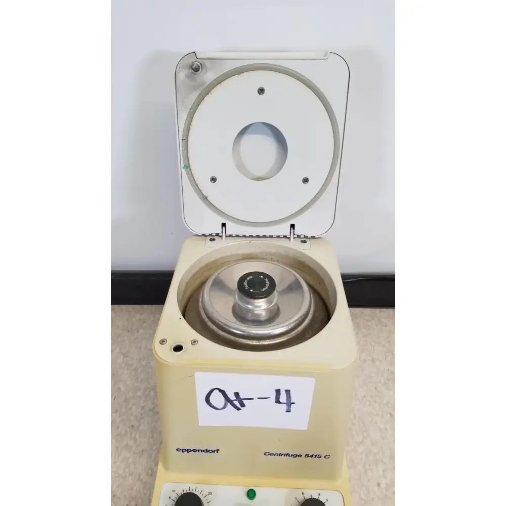 Reuse Medical Eppendorf 5415C Micro Centrifuge Centrifuges, second-hand product photo 1