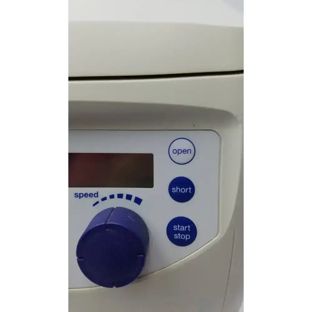 Eppendorf 5418 Microcentrifuge Centrifuge Laboratory Microcentrifuge, second-hand product photo 2