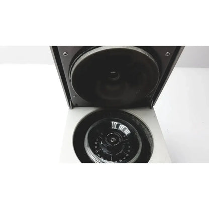 Eppendorf 5424 Cetrifuge - For Parts Centrifuge, as-is (for parts) product photo 2