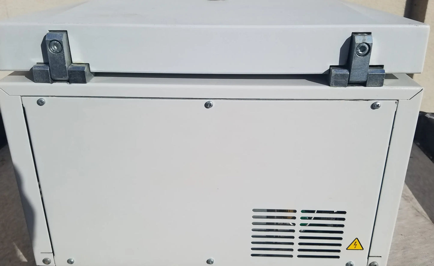 Eppendorf 5804 Refrigerated Benchtop Centrifuge Refrigerated Benchtop Centrifuge, second-hand product photo 9