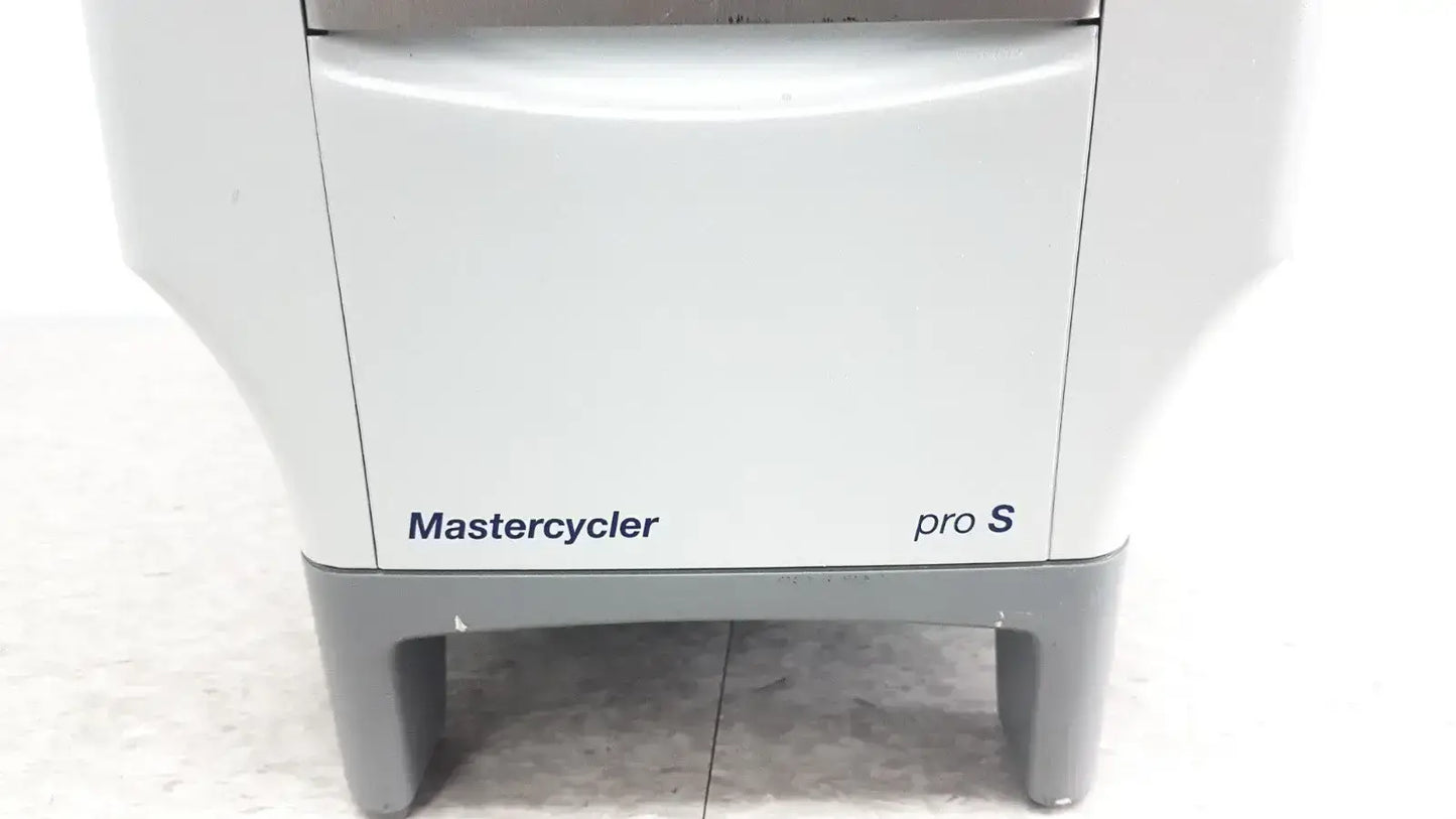 Eppendorf 6325 High-Performance Centrifuge for Lab Sample Separation Laboratory Centrifuge, second-hand product photo 3