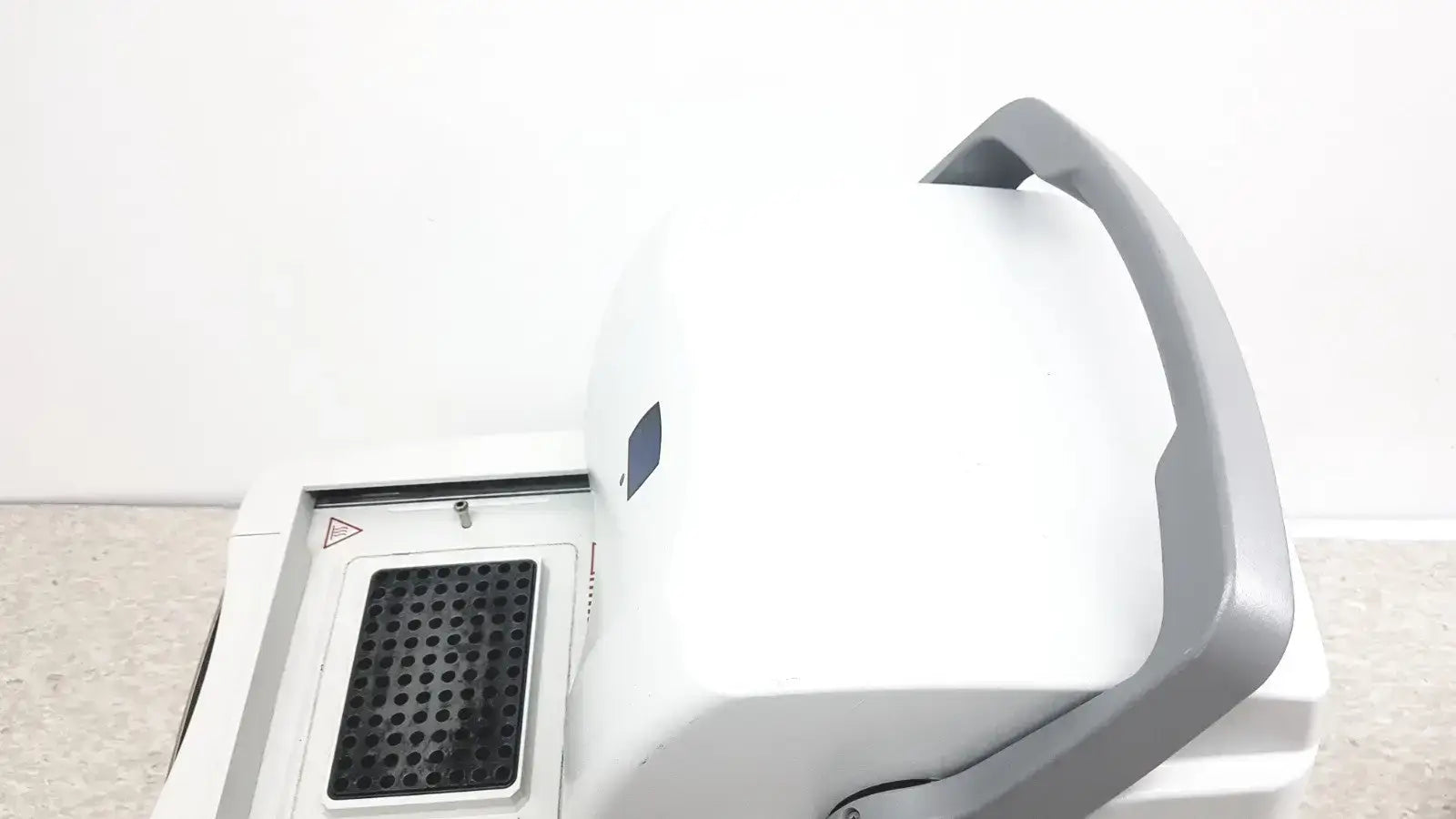 Eppendorf 6325 High-Performance Centrifuge for Lab Sample Separation Laboratory Centrifuge, as-is (for parts) product photo 7