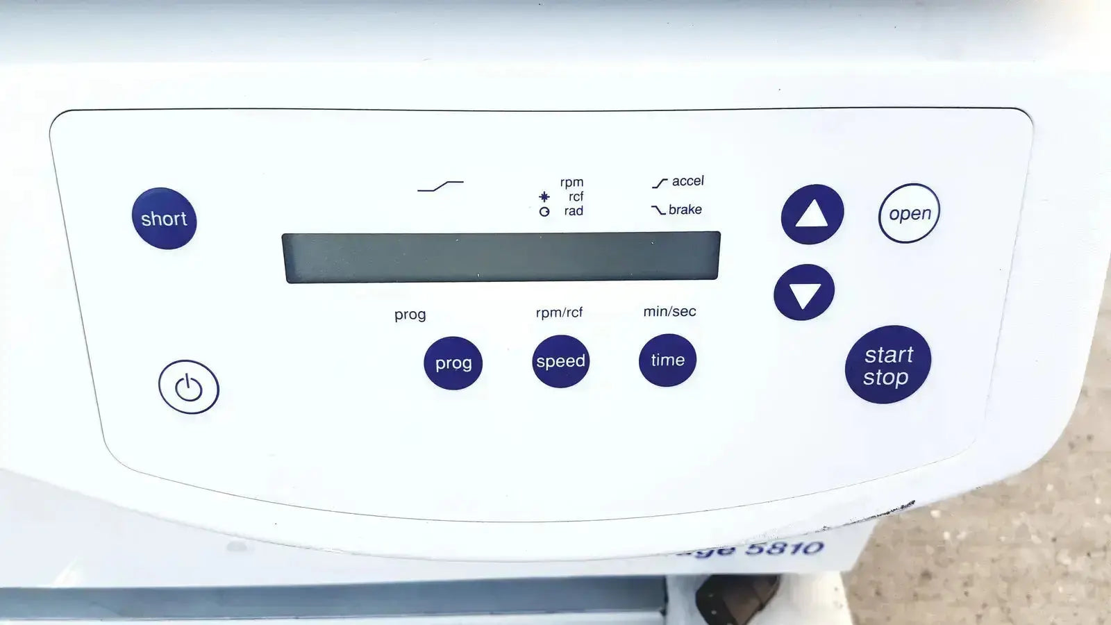 Eppendorf Centrifuge 5810 Centrifuge, as-is (for parts) product photo 2