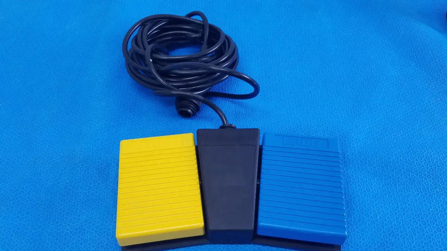 ERBE 20187-003 Electrosurgical Dual Footswitch Yellow Blue IPX8 VIO ICC Pedal Electrosurgical Footswitch, second-hand product photo 4