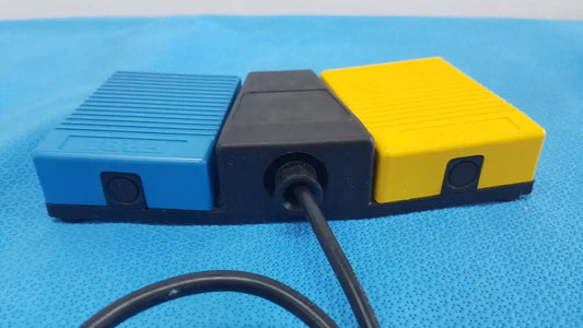 ERBE 20187-003 Electrosurgical Dual Footswitch Yellow Blue IPX8 VIO ICC Pedal Electrosurgical Footswitch, second-hand product photo 2