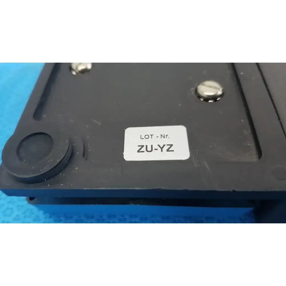 ERBE 20187-003 Electrosurgical Dual Footswitch Yellow Blue IPX8 VIO ICC Pedal Electrosurgical Footswitch, second-hand product photo 3